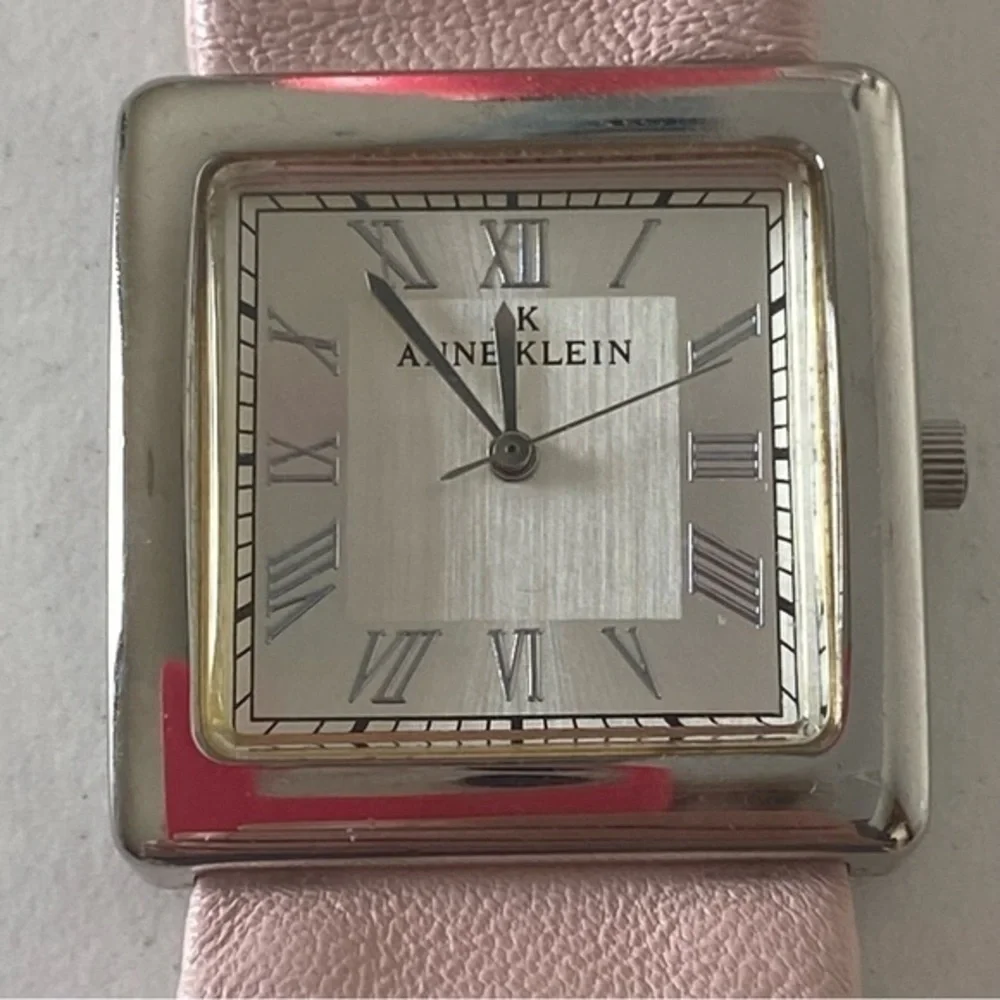 Ann Klein Silver Metal Pink Pastel Leather Quartz Ladies Watch EUC